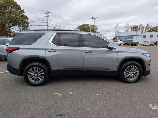 2024 Chevrolet Traverse LT Cloth