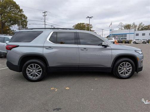 2024 Chevrolet Traverse LT Cloth