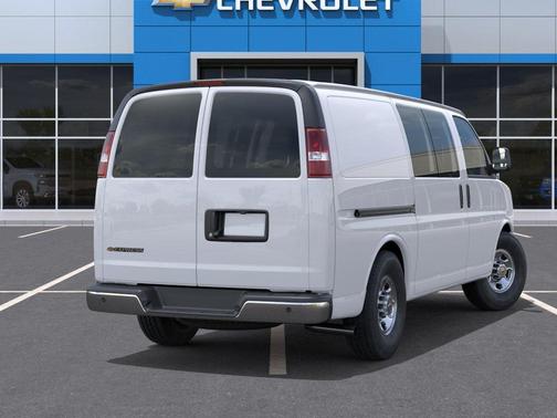 Summit White 2026 Chevrolet Express 2500 LT