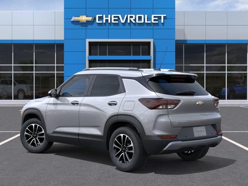 Sterling Gray Metallic 2026 Chevrolet Trailblazer LT