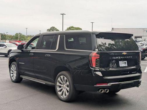 2025 Chevrolet Suburban Premier