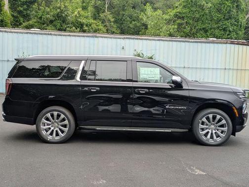 2025 Chevrolet Suburban Premier