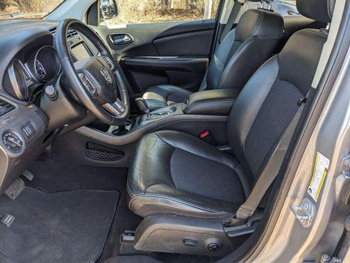 2018 Dodge Journey Crossroad