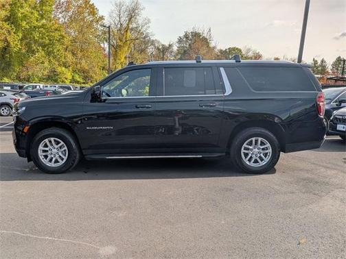 2022 Chevrolet Suburban LT