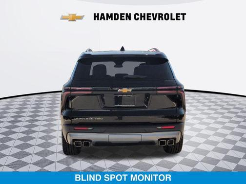 Mosaic Black Metallic 2025 Chevrolet Traverse LT