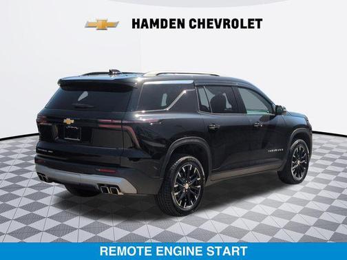 Mosaic Black Metallic 2025 Chevrolet Traverse LT