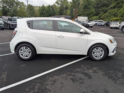 2017 Chevrolet Sonic LT