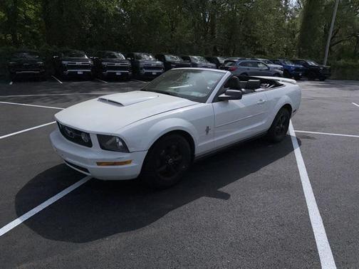 2006 Ford Mustang Base