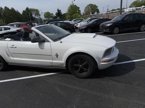 2006 Ford Mustang Base