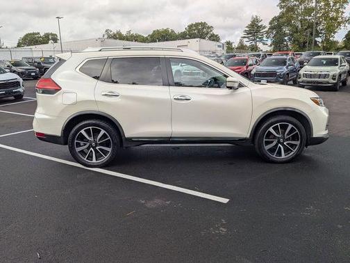 2017 Nissan Rogue SL