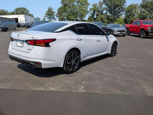 2024 Nissan Altima SR Intelligent AWD