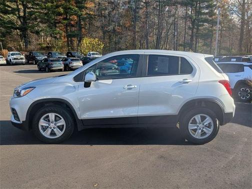 2022 Chevrolet Trax LS