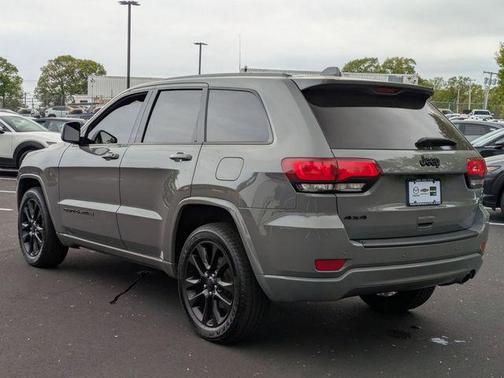 2020 Jeep Grand Cherokee Altitude