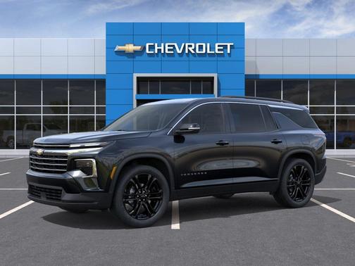 Mosaic Black Metallic 2027 Chevrolet Traverse LT