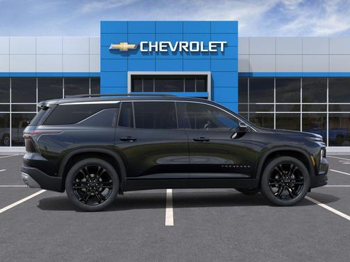 Mosaic Black Metallic 2027 Chevrolet Traverse LT