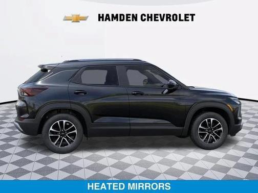 Mosaic Black Metallic 2026 Chevrolet Trailblazer LT