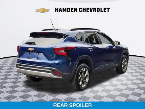 Blue Glow Metallic 2024 Chevrolet Trax LT