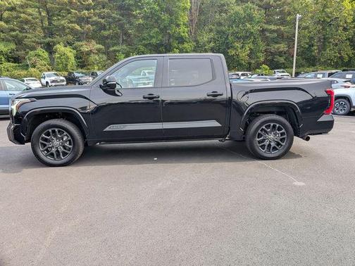 2022 Toyota Tundra Platinum