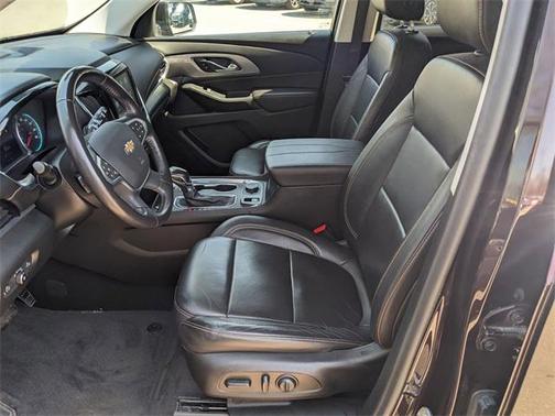 2021 Chevrolet Traverse LT Leather