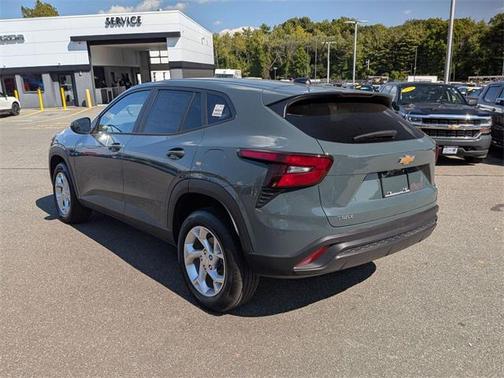 2025 Chevrolet Trax LS