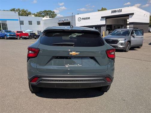 2025 Chevrolet Trax LS