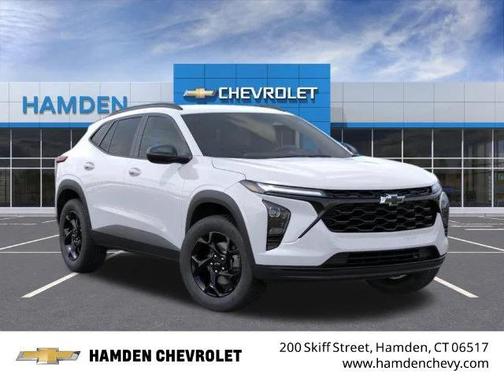 Summit White 2026 Chevrolet Trax LT