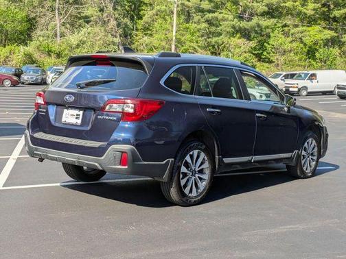 2018 Subaru Outback 2.5i Touring