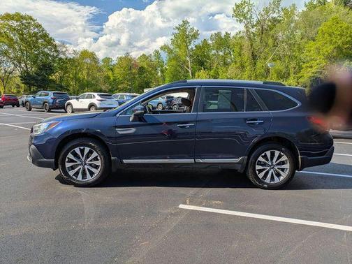 2018 Subaru Outback 2.5i Touring