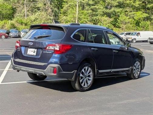 2018 Subaru Outback 2.5i Touring