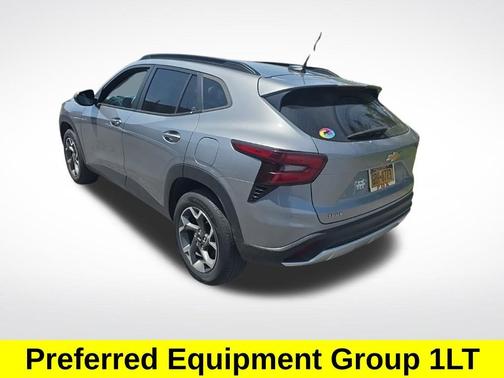 Sterling Gray Metallic 2024 Chevrolet Trax LT