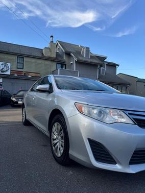 2014 Toyota Camry SE