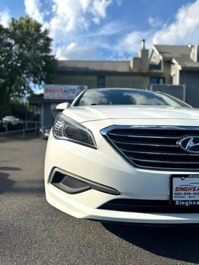 2017 Hyundai SONATA SE