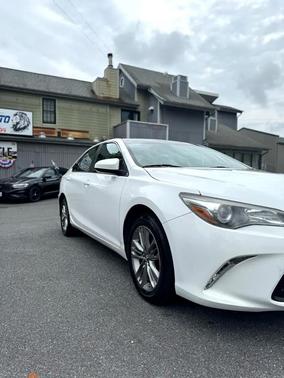 2016 Toyota Camry SE