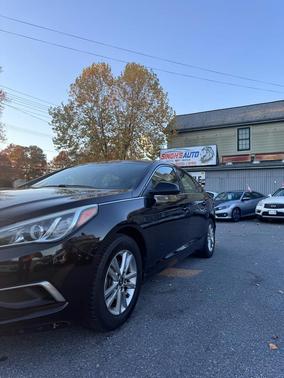 2016 Hyundai SONATA SE