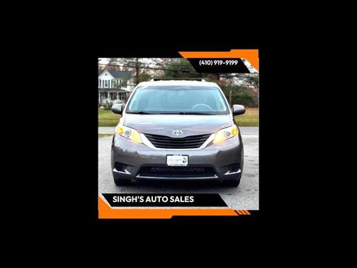 2011 Toyota Sienna LE