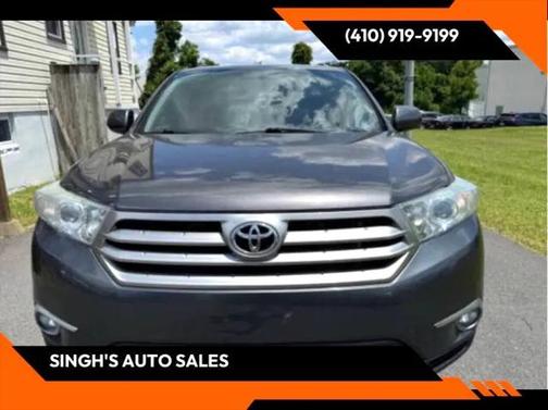 2013 Toyota Highlander SE