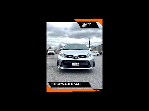 2018 Toyota Sienna LE