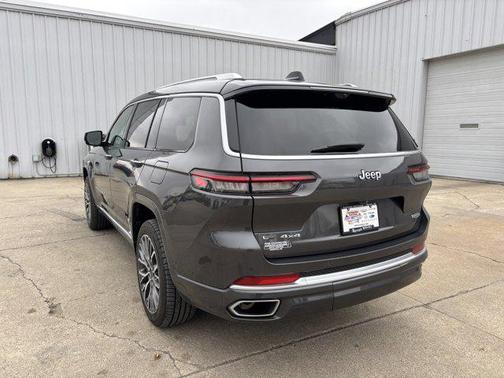 2022 Jeep Grand Cherokee L Summit Reserve