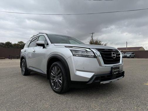 2024 Nissan Pathfinder SL FWD