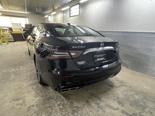 Photo 5 of 23 of 2020 Nissan Maxima 3.5 Platinum