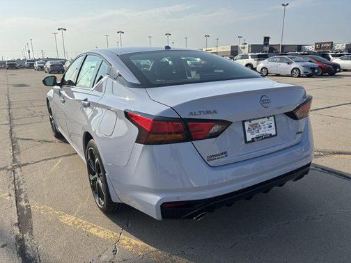 2025 Nissan Altima SR AWD