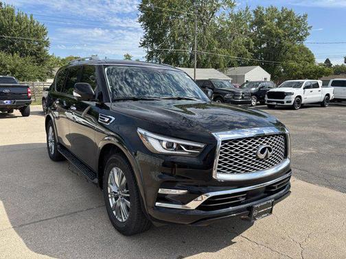 2021 INFINITI QX80 Luxe