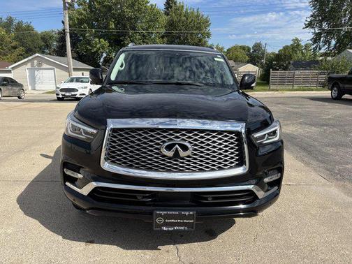 2021 INFINITI QX80 Luxe