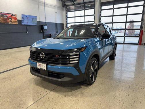 2025 Nissan Kicks SR