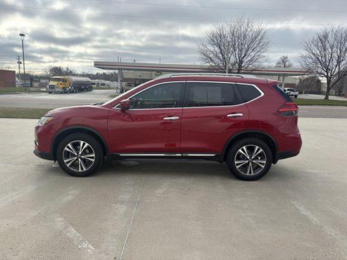 2017 Nissan Rogue SL