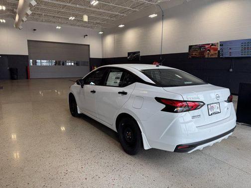 2025 Nissan Versa 1.6 S