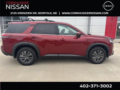 2022 Nissan Pathfinder SV 4WD