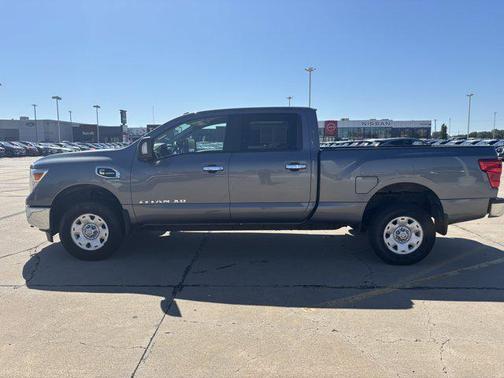 2017 Nissan Titan XD SV