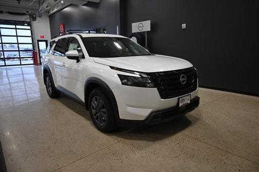 2025 Nissan Pathfinder SV 4WD