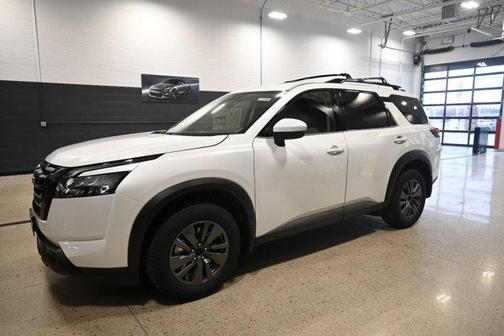 2025 Nissan Pathfinder SV 4WD